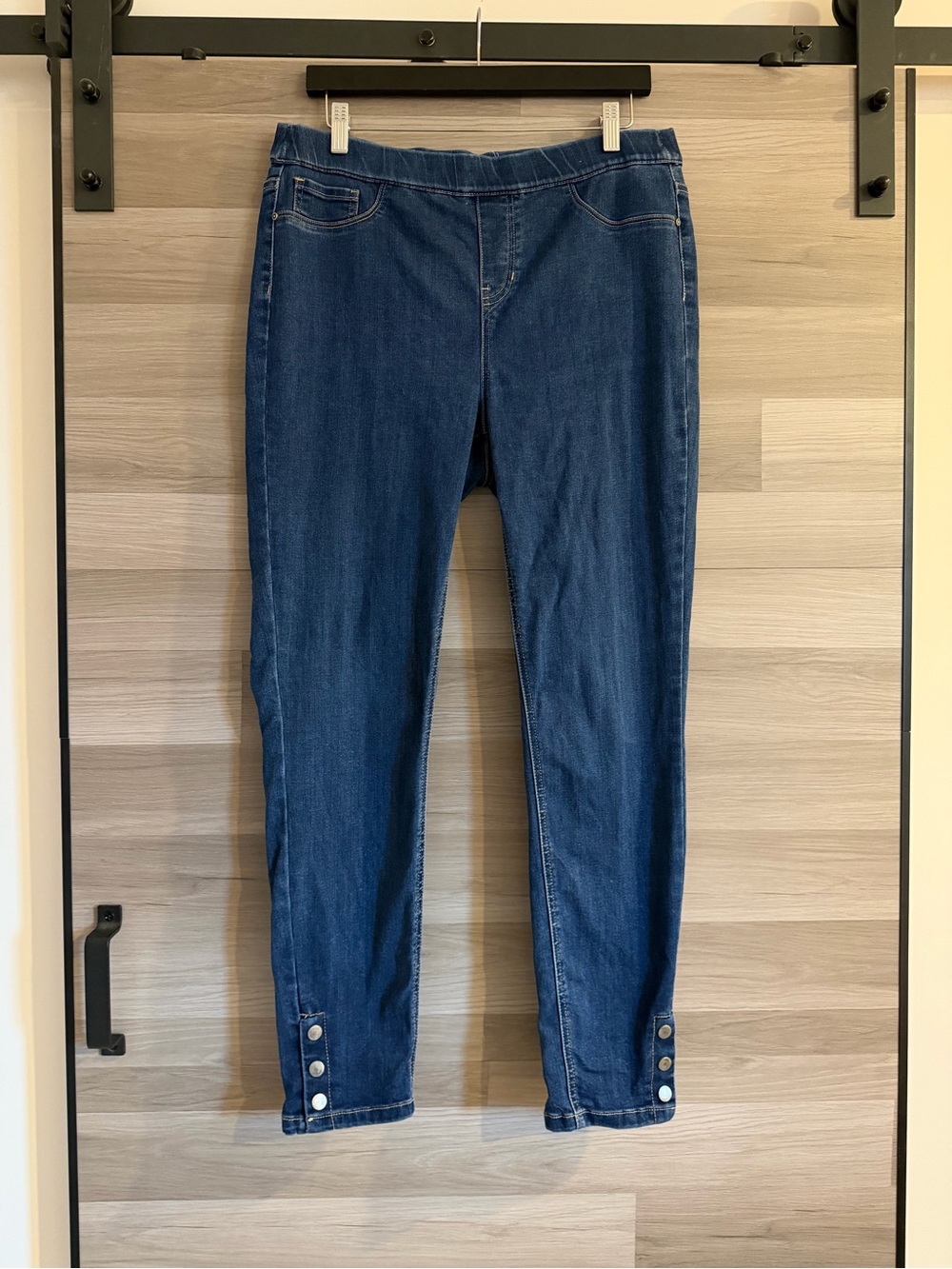 Charlie B Women's Pull-On Denim Jegging with Snap Hem Detail Size 10